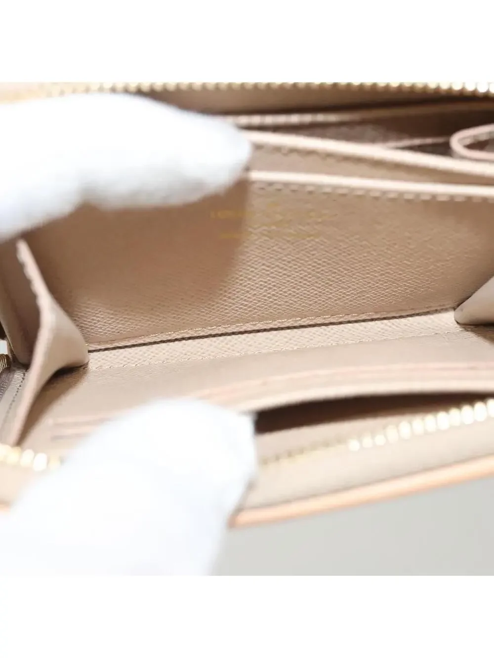 Louis Vuitton Laminated Jacquard Zippy #344156L86B